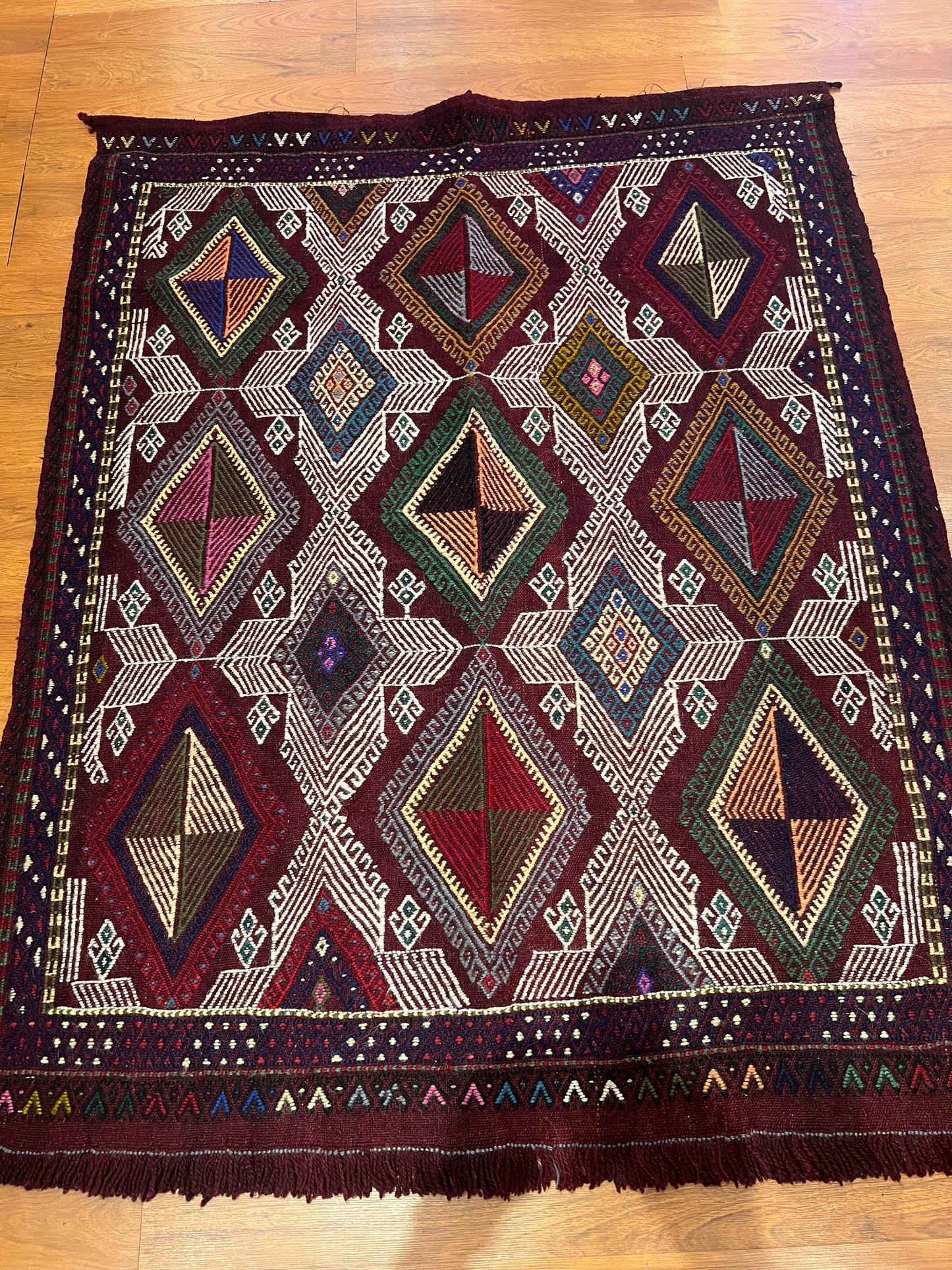 Vintage Turkish Embroidered Kilim Rug – 5’2” × 4’1” – Approx. 50 Years Old – Handcrafted Anatolian Wool Kilim