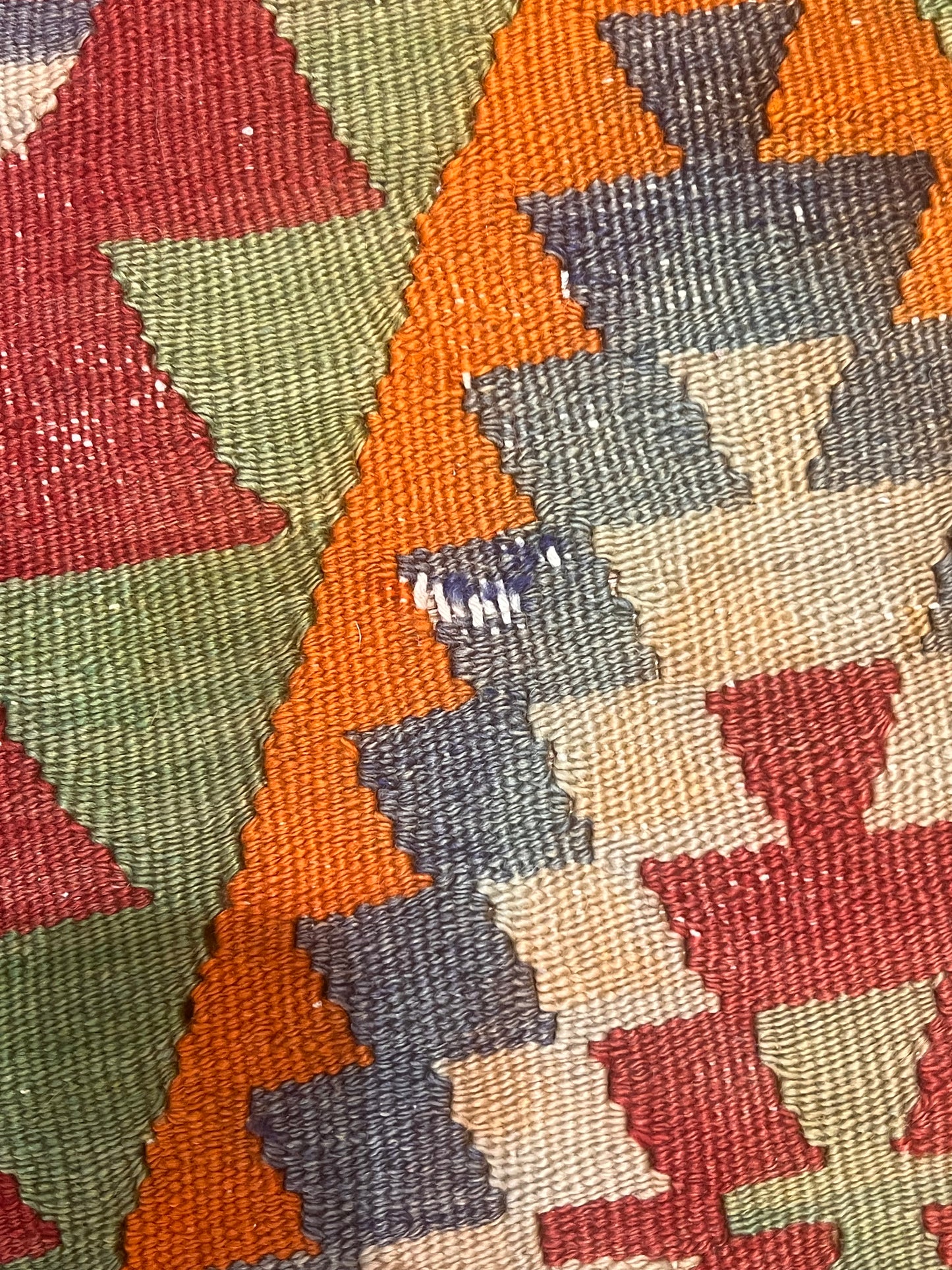 Handwoven Vintage Kilim Rug – 2.6 × 3.9 ft