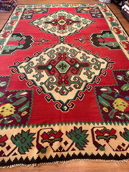 Large Antique Moldovan Handwoven Wool Kilim Rug – 10.9 ft × 7.3 ft | Approximately 80 Years Old | Traditional Geometric & Floral Design