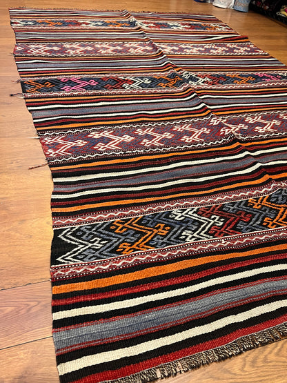 Vintage Embroidered Anatolian Kilim Rug – 94” × 57” | Approx. 70 Years Old | Natural Root-Dyed Wool Tribal Flatweave