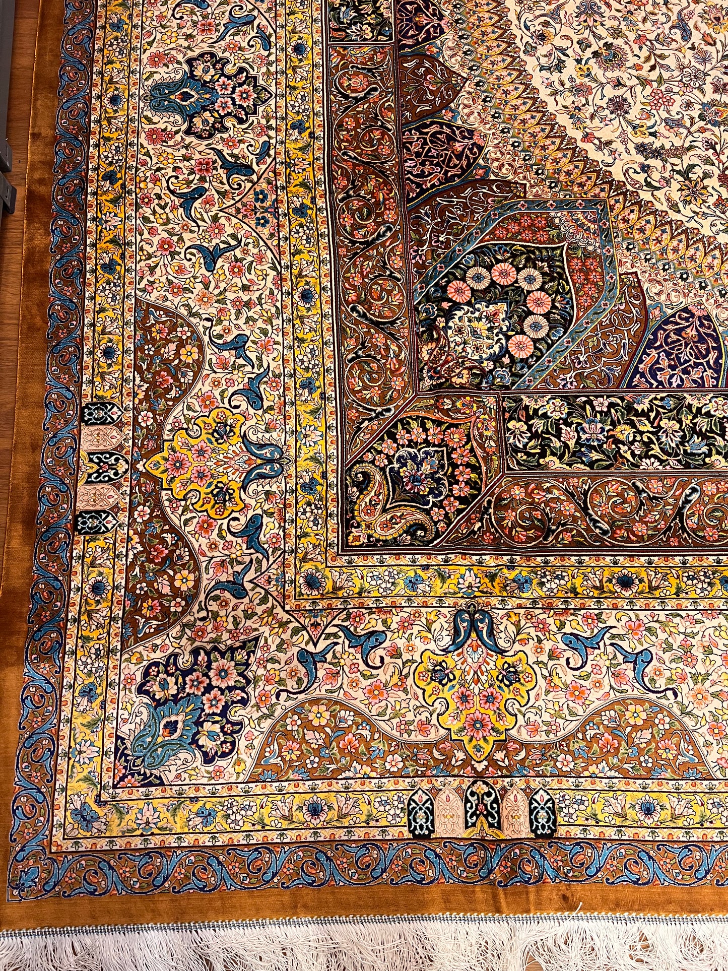 Luxury Bamboo Silk Medallion Rug – 11.4 x 8 Ft Traditional Oriental Area Rug for Living Room & Dining Room