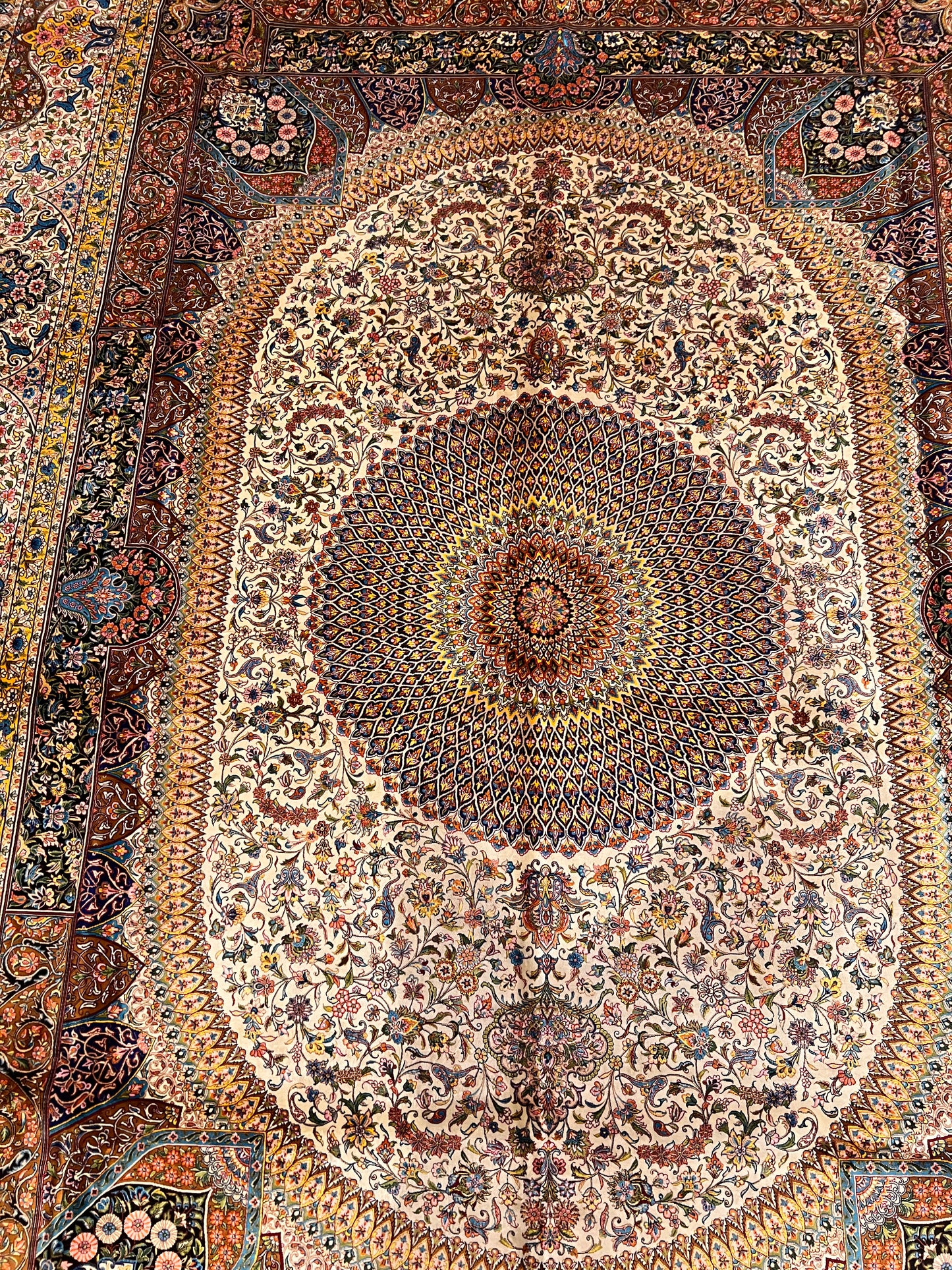 Luxury Bamboo Silk Medallion Rug – 11.4 x 8 Ft Traditional Oriental Area Rug for Living Room & Dining Room