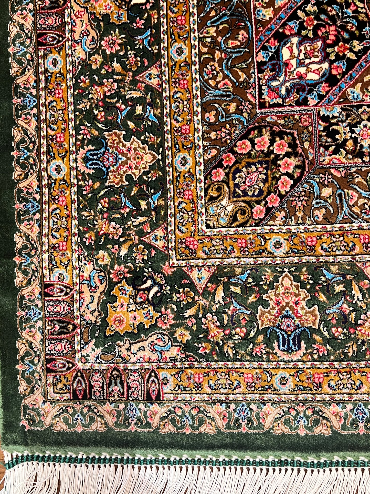 3x5 ft Green Bamboo Silk Rug – Ornate Floral Medallion Design, Luxury Silk Accent Rug, Elegant Classic Home Decor
