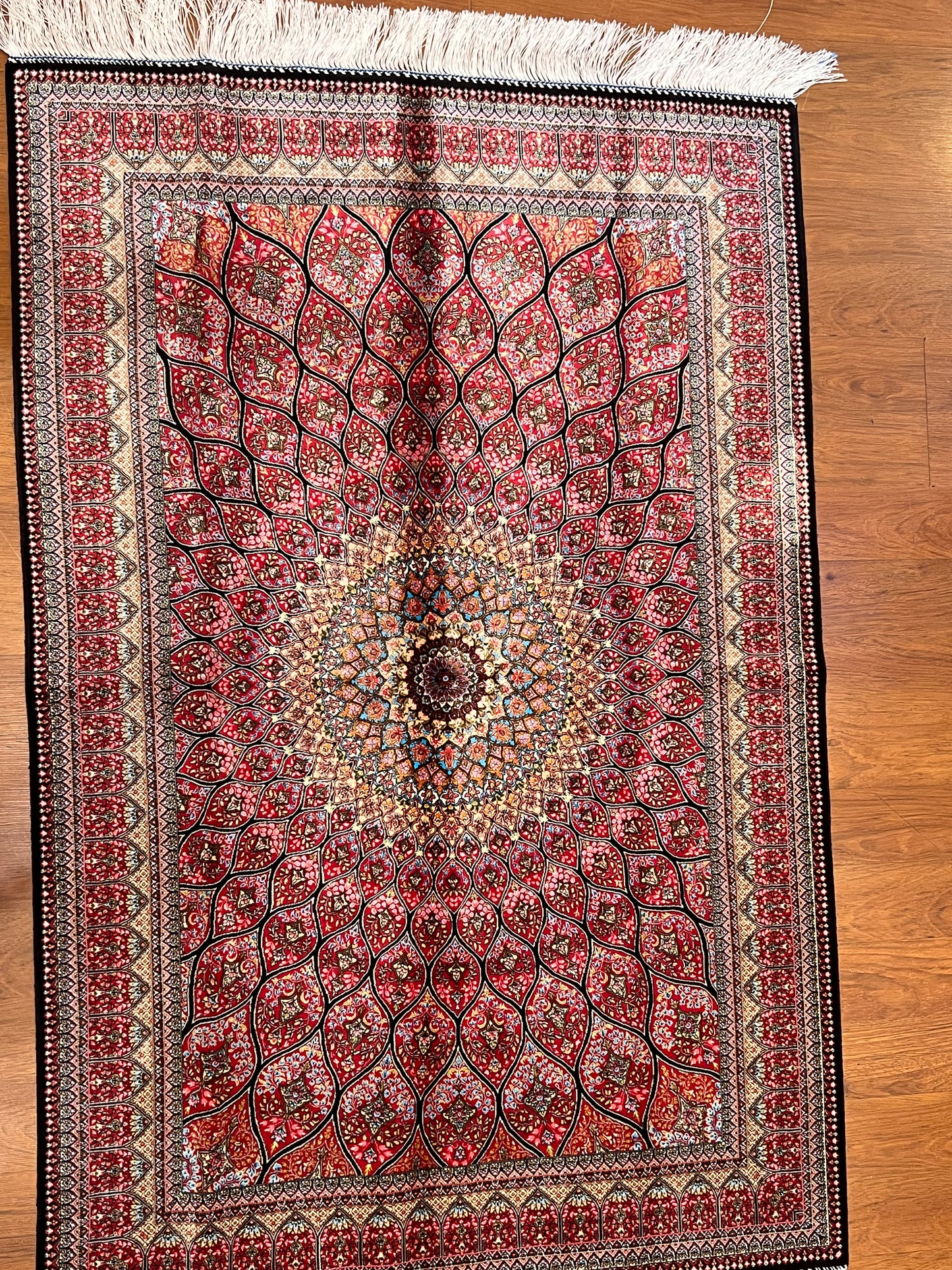 3x5 ft Silk Rug – Pink Radiating Medallion Design, Ornate Floral Luxury Area Rug