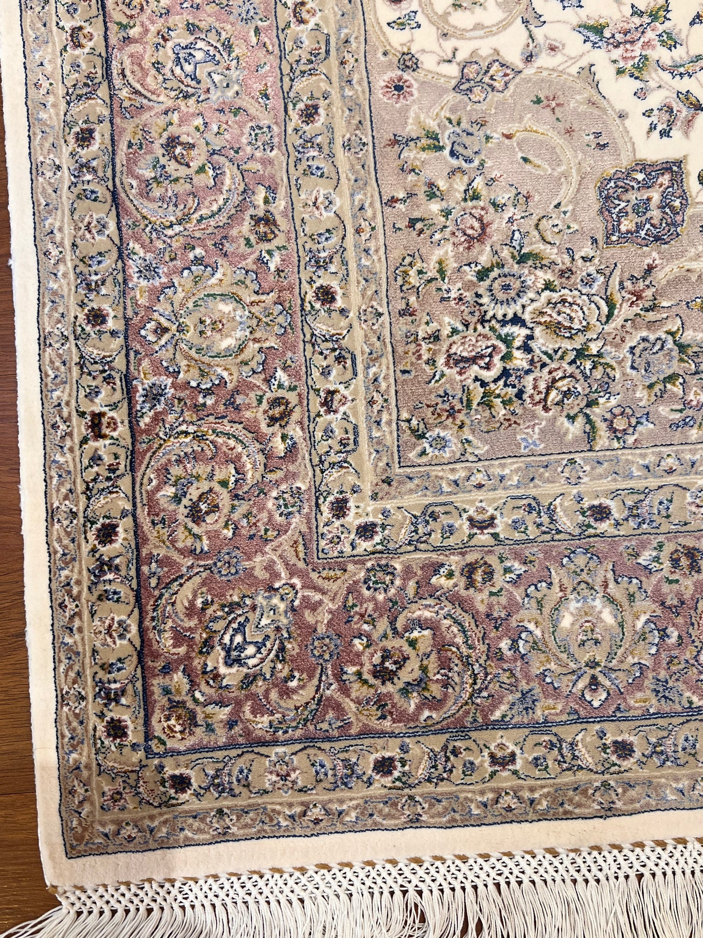 3x5 ft Silk Rug – Ivory & Soft Blush Floral Medallion Design, Elegant Luxury Area Rug