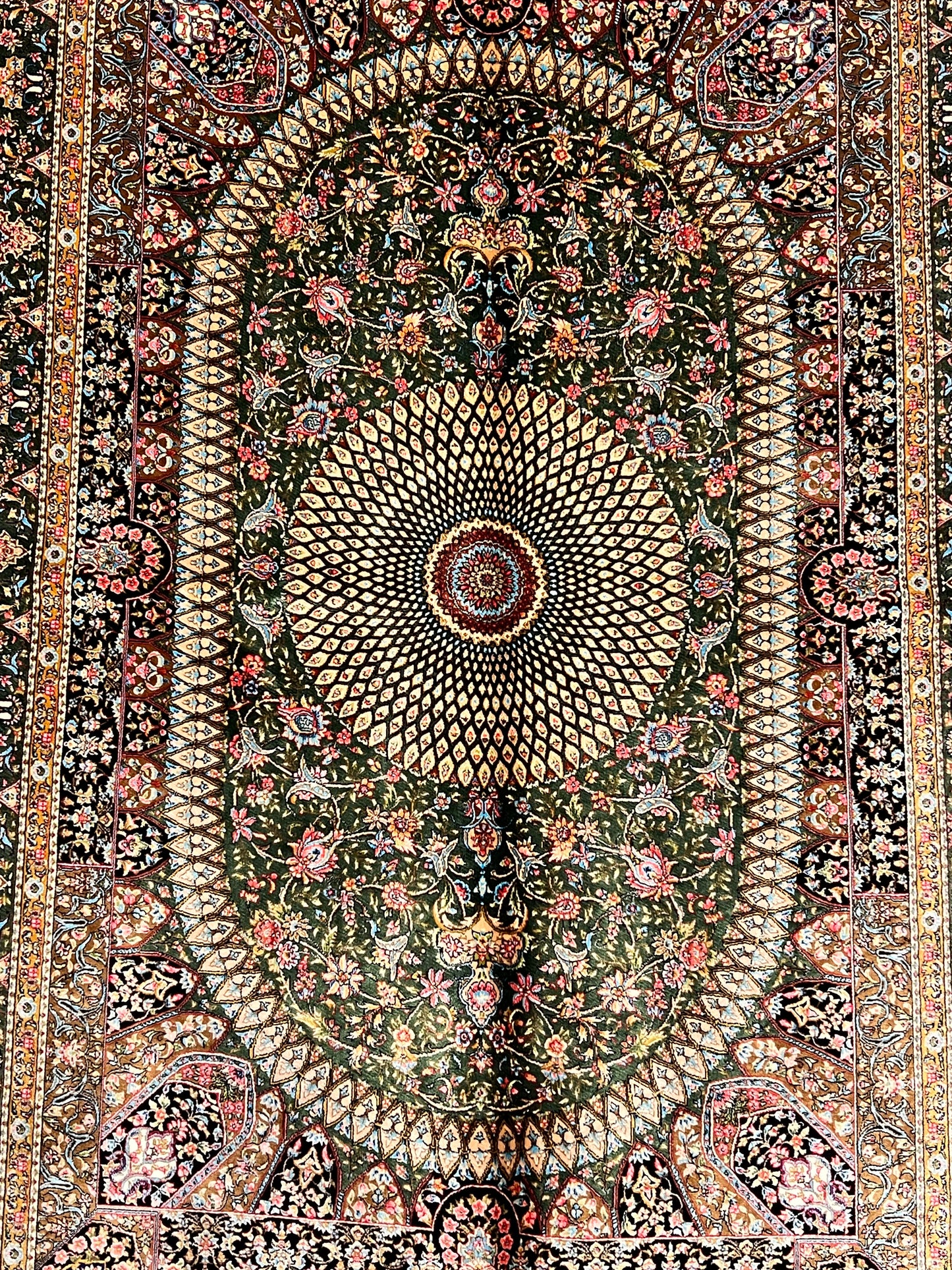3x5 ft Silk Rug – Deep Green Floral Medallion Design, Ornate Luxury Area Rug