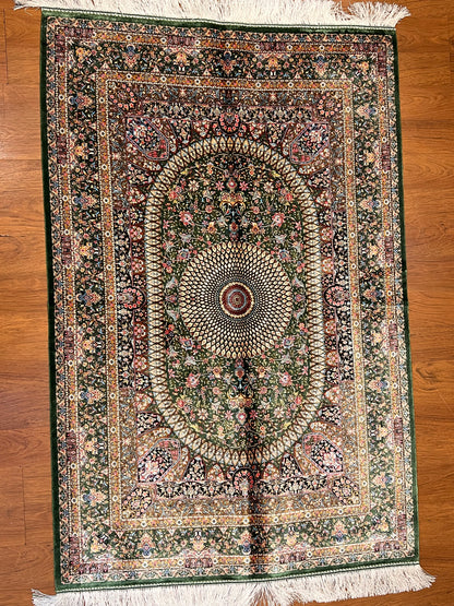 3x5 ft Silk Rug – Deep Green Floral Medallion Design, Ornate Luxury Area Rug