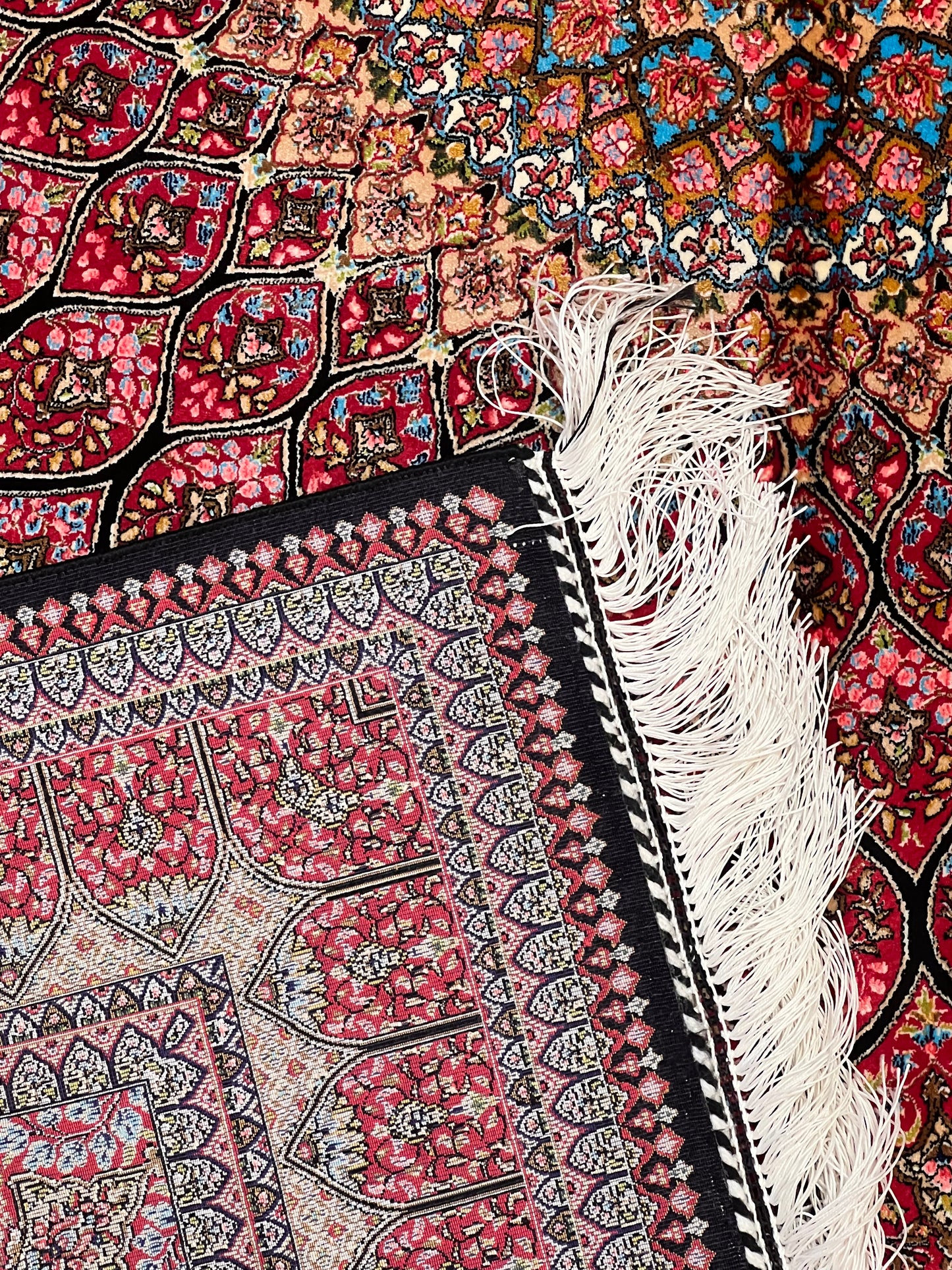3’×5’ Luxury Pink Silk Rug – Radiant Floral Medallion Design with Intricate Traditional Details