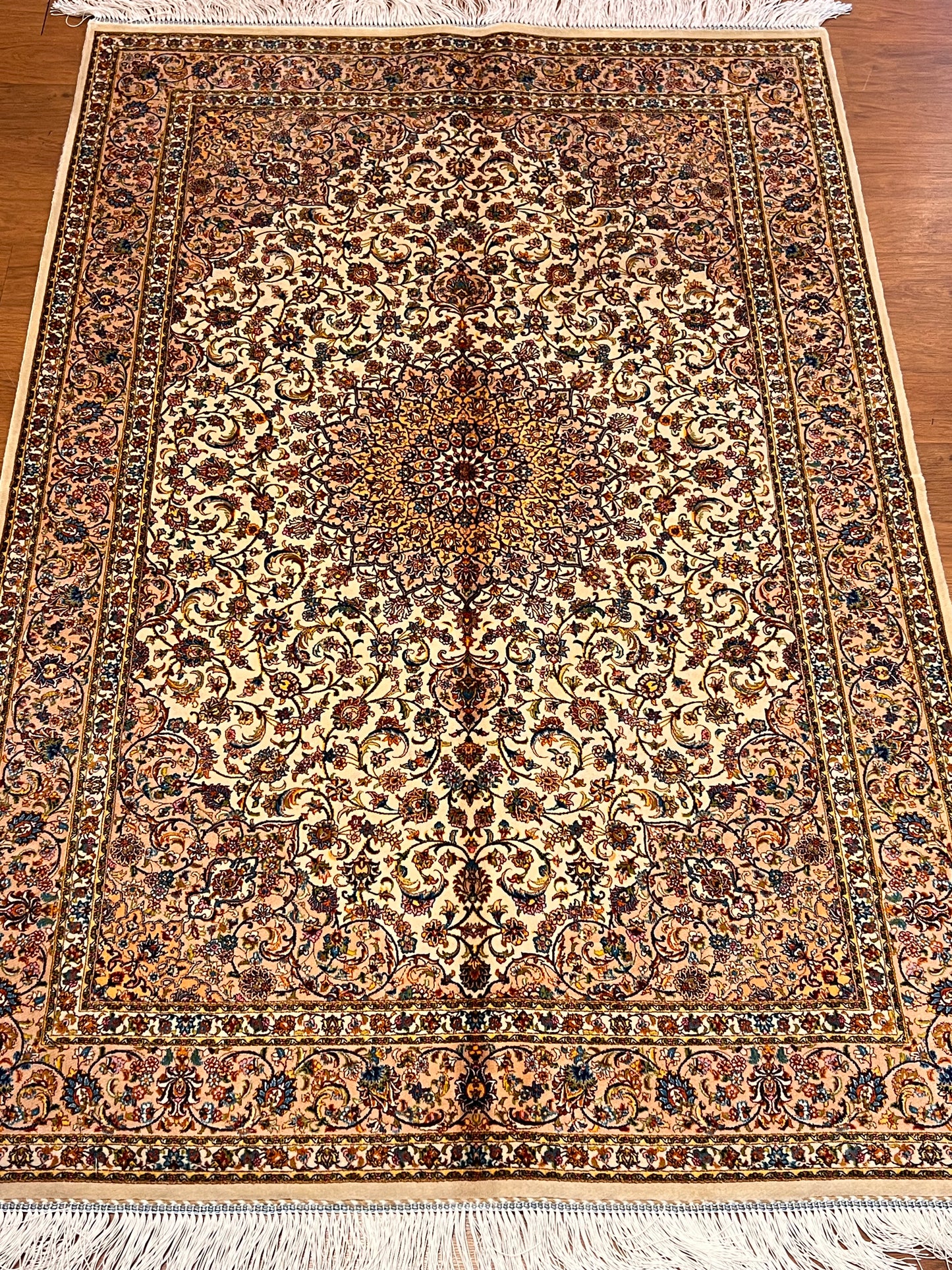 Ivory Bamboo Silk Rug 3x5 ft – Elegant Floral Medallion Silk Area Rug with Classic Ornamental Design