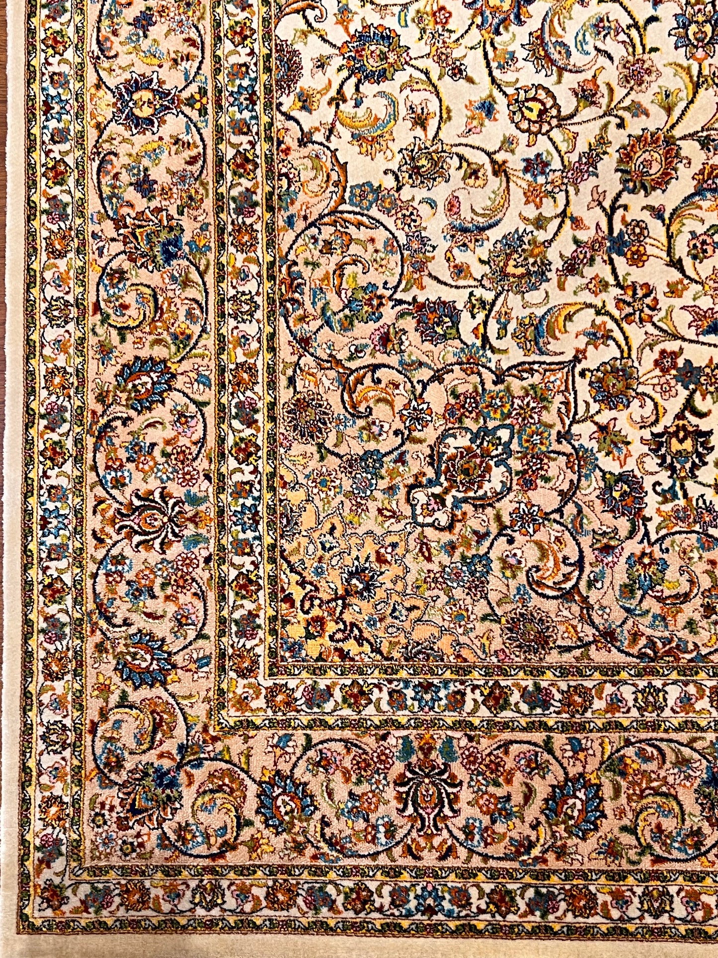 Ivory Bamboo Silk Rug 3x5 ft – Elegant Floral Medallion Silk Area Rug with Classic Ornamental Design