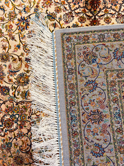 Ivory Bamboo Silk Rug 3x5 ft – Elegant Floral Medallion Silk Area Rug with Classic Ornamental Design