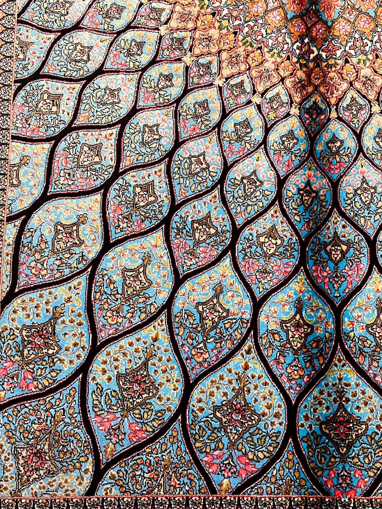 Light Blue Bamboo Silk Rug 3x5 ft – Radiant Floral Medallion Silk Area Rug with Elegant Ornamental Design