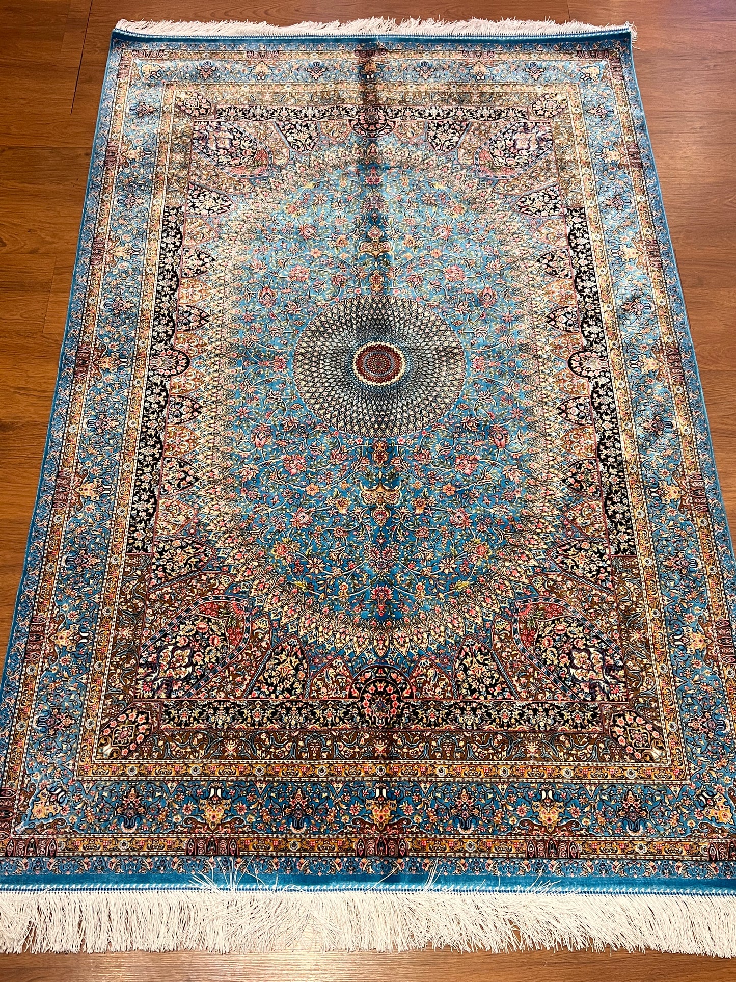 4x6 ft Silk Rug – Turquoise Blue Floral Medallion Area Rug, Elegant Luxury Home Decor