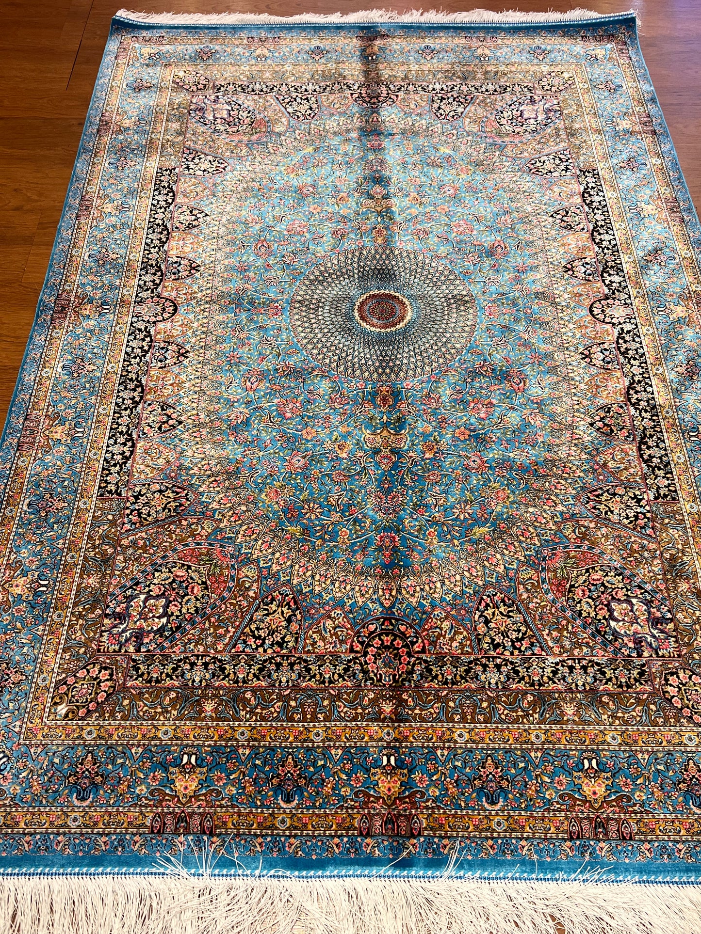 4x6 ft Silk Rug – Turquoise Blue Floral Medallion Area Rug, Elegant Luxury Home Decor
