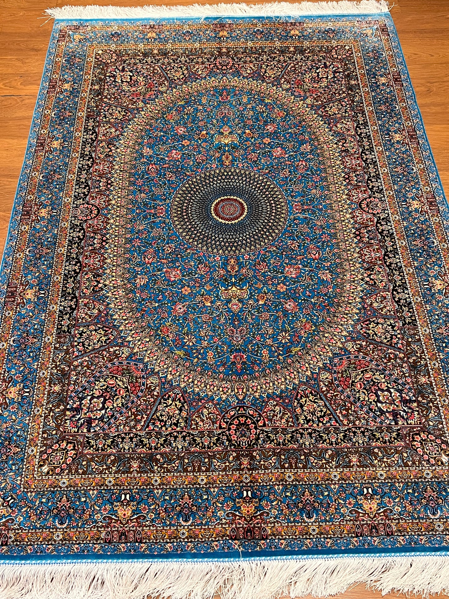 4x6 ft Silk Rug – Turquoise Blue Floral Medallion Area Rug, Elegant Luxury Home Decor