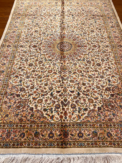 4x6 ft Silk Rug – Ivory & Cream Floral Medallion Area Rug with Elegant Multicolor Botanical Design