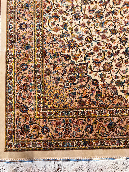 4x6 ft Silk Rug – Ivory & Cream Floral Medallion Area Rug with Elegant Multicolor Botanical Design