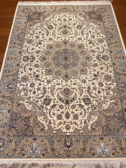 4x6 ft Silk Rug – Ivory, Beige & Soft Gray Floral Medallion Area Rug with Elegant Botanical Design and Refined Silk Finish