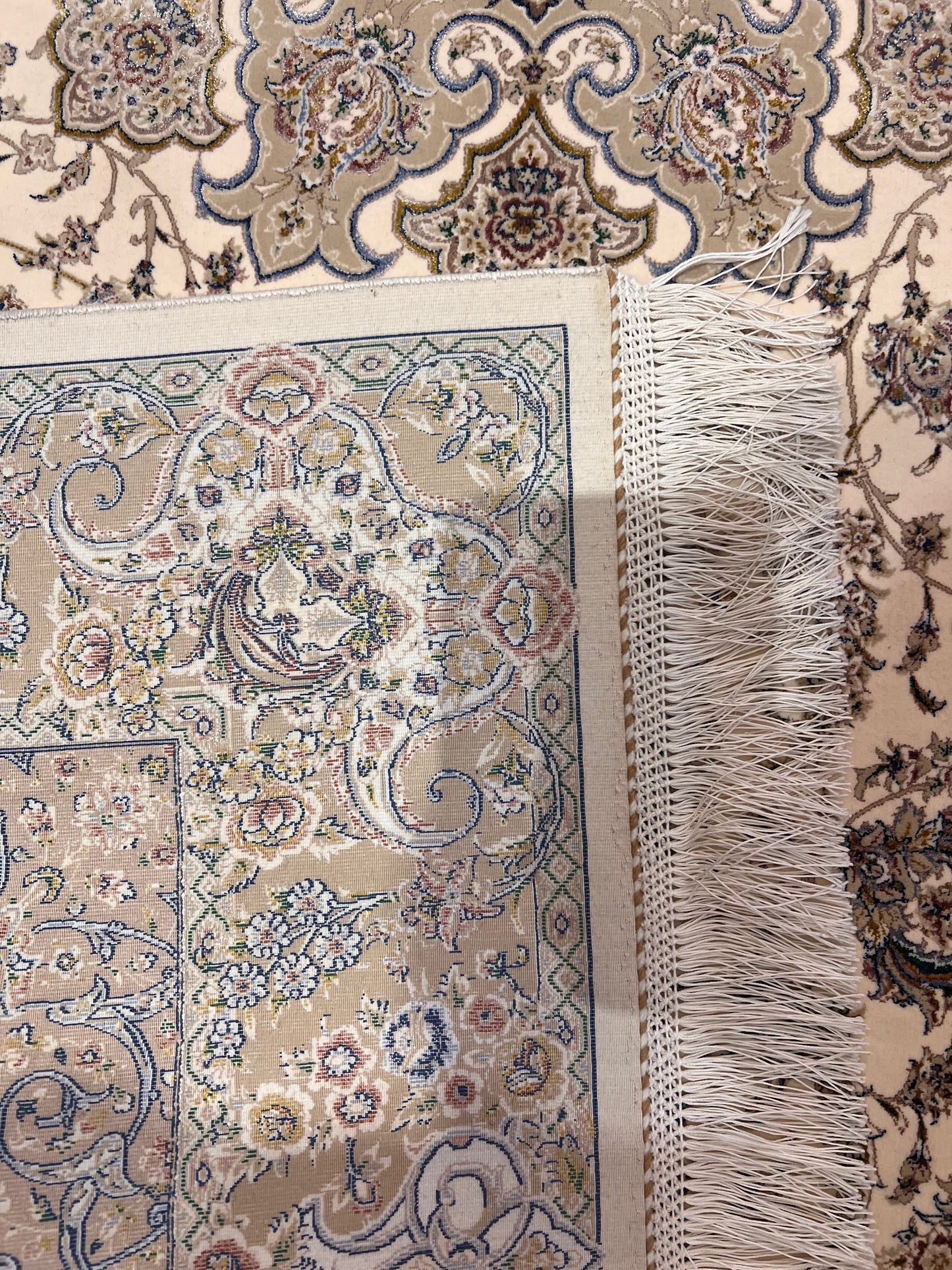 4x6 ft Silk Rug – Ivory, Beige & Soft Gray Floral Medallion Area Rug with Elegant Botanical Design and Refined Silk Finish
