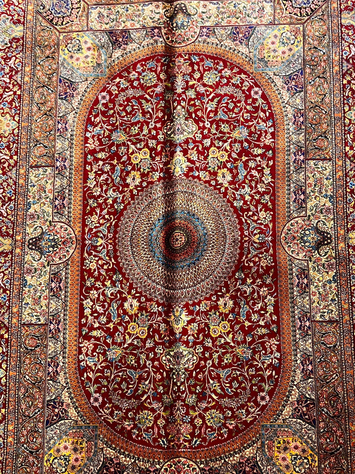 4x6 ft Silk Rug – Deep Red & Gold Floral Medallion Area Rug, Elegant Traditional Design