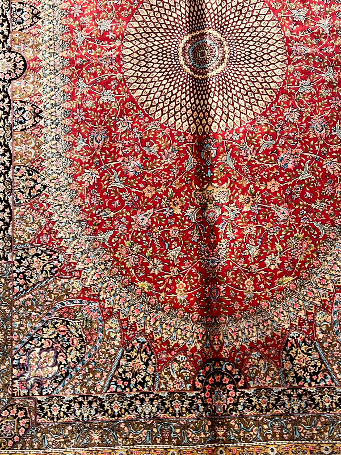 4x6 ft Red Silk Rug – Floral Medallion Area Rug, Elegant Traditional Design