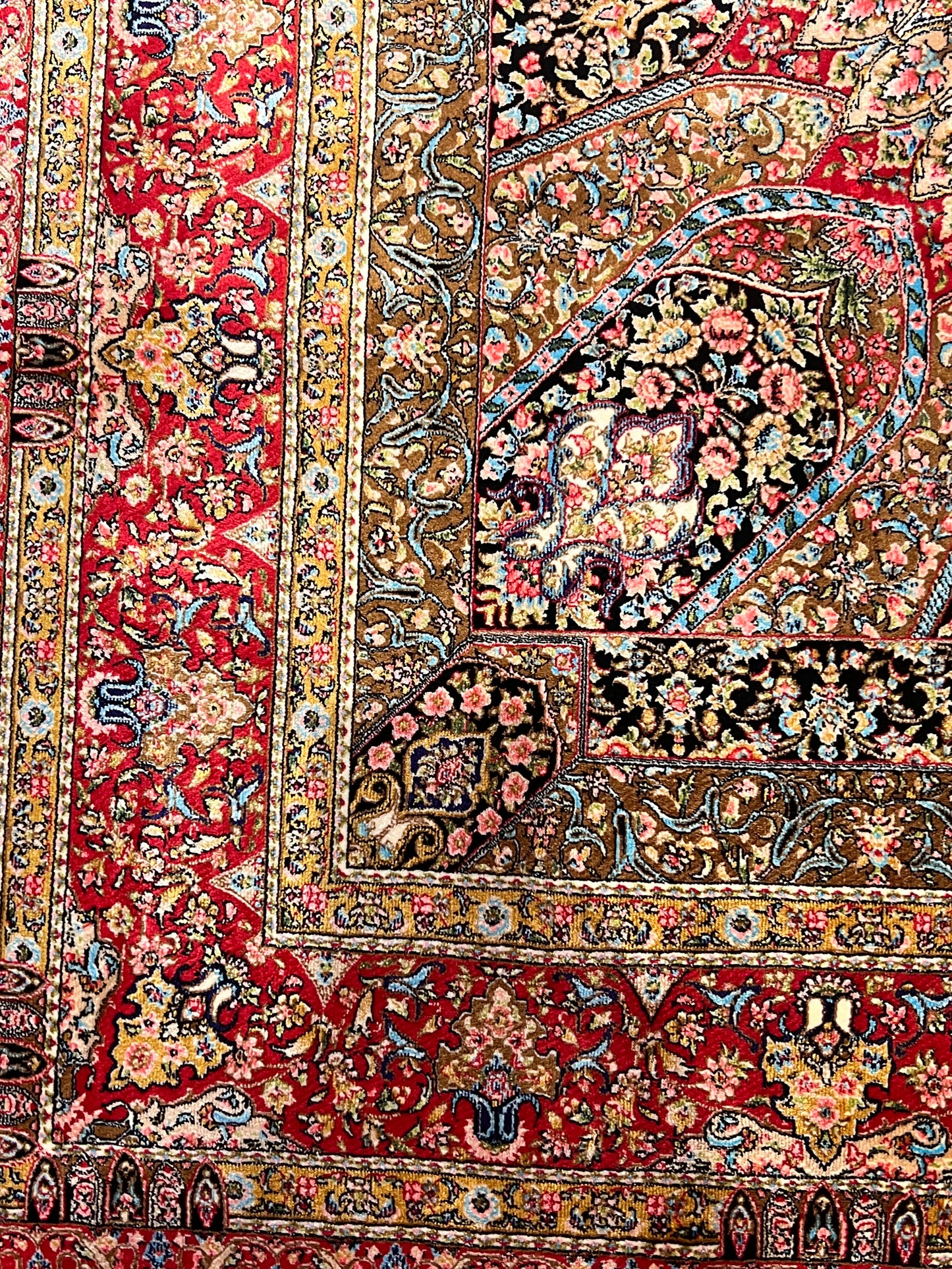 4x6 ft Red Silk Rug – Floral Medallion Area Rug, Elegant Traditional Design