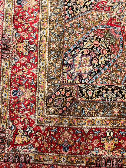 4x6 ft Red Silk Rug – Floral Medallion Area Rug, Elegant Traditional Design