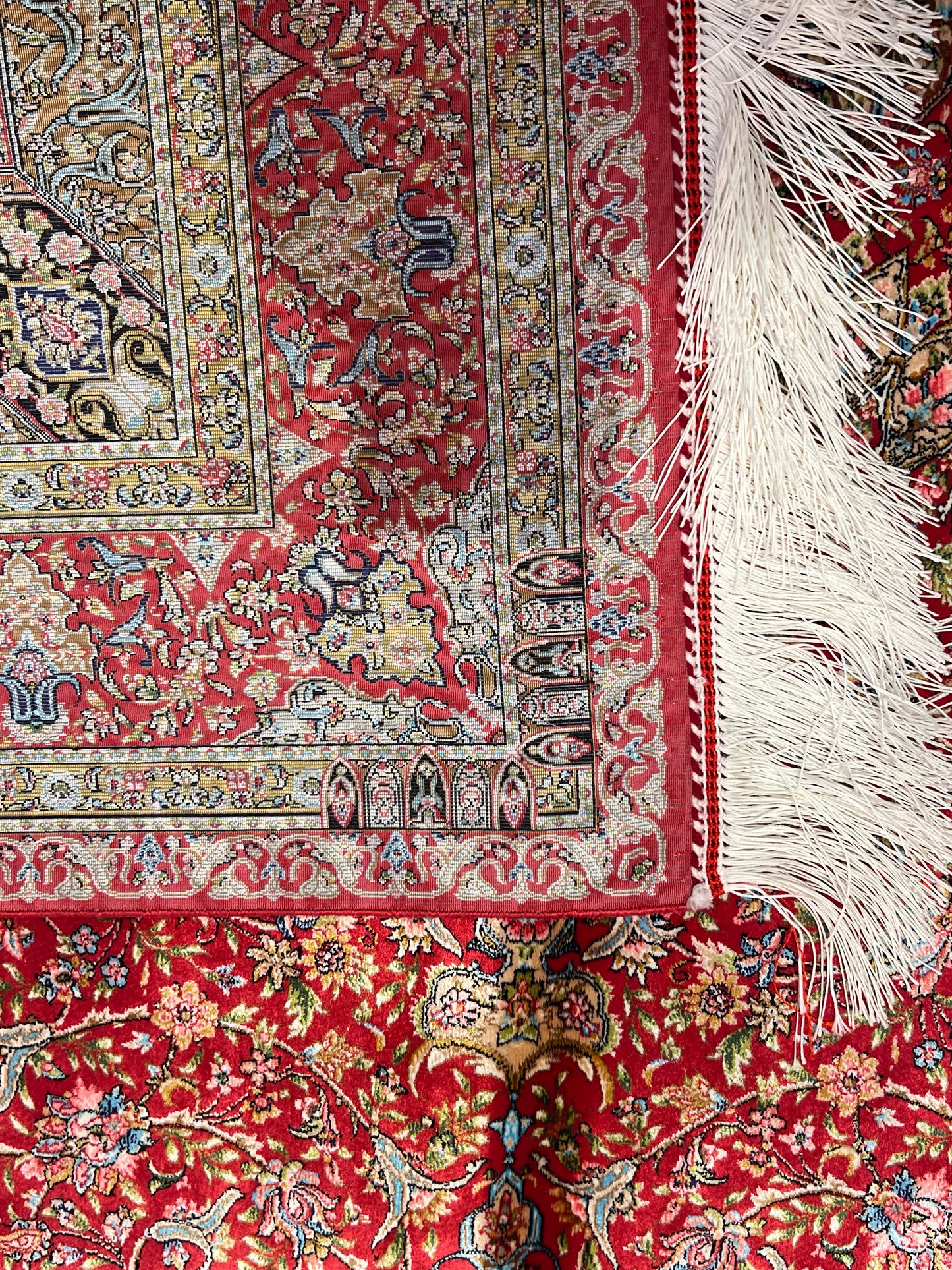 4x6 ft Red Silk Rug – Floral Medallion Area Rug, Elegant Traditional Design