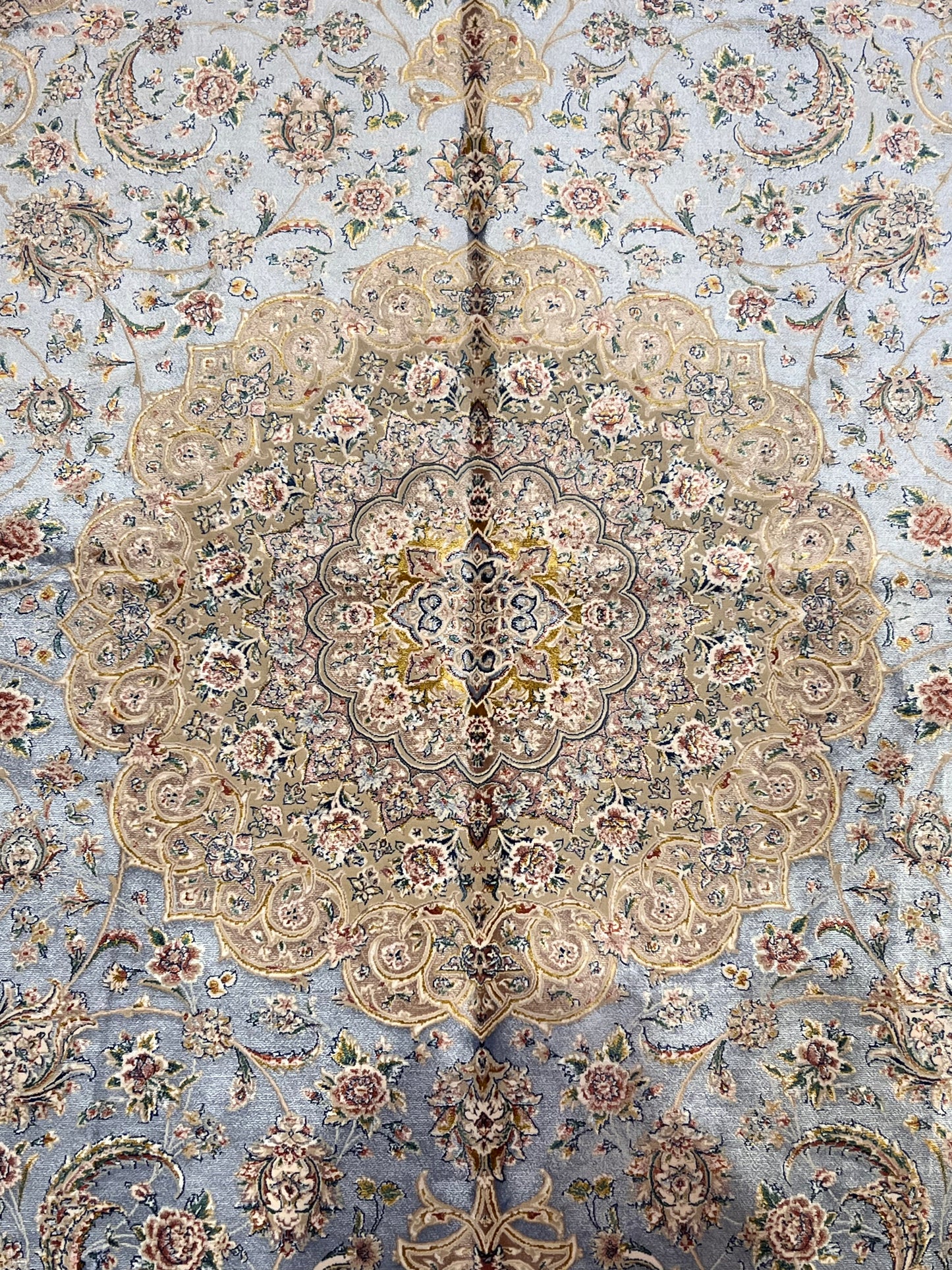 4x6 ft Silk Rug – Soft Blue & Ivory Floral Medallion Area Rug, Elegant Classic Design
