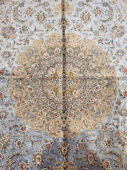 4x6 ft Silk Rug – Soft Blue & Ivory Floral Medallion Area Rug, Elegant Classic Design