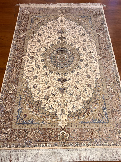 4x6 ft Ivory Silk Rug – Beige, Taupe & Soft Blue Floral Medallion Area Rug, Elegant Neutral Design