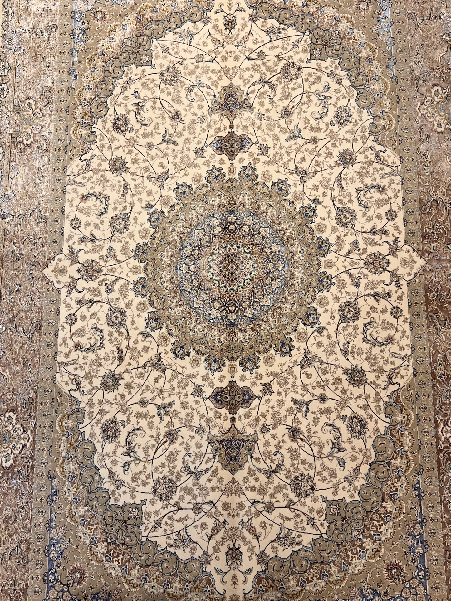 4x6 ft Ivory Silk Rug – Beige, Taupe & Soft Blue Floral Medallion Area Rug, Elegant Neutral Design