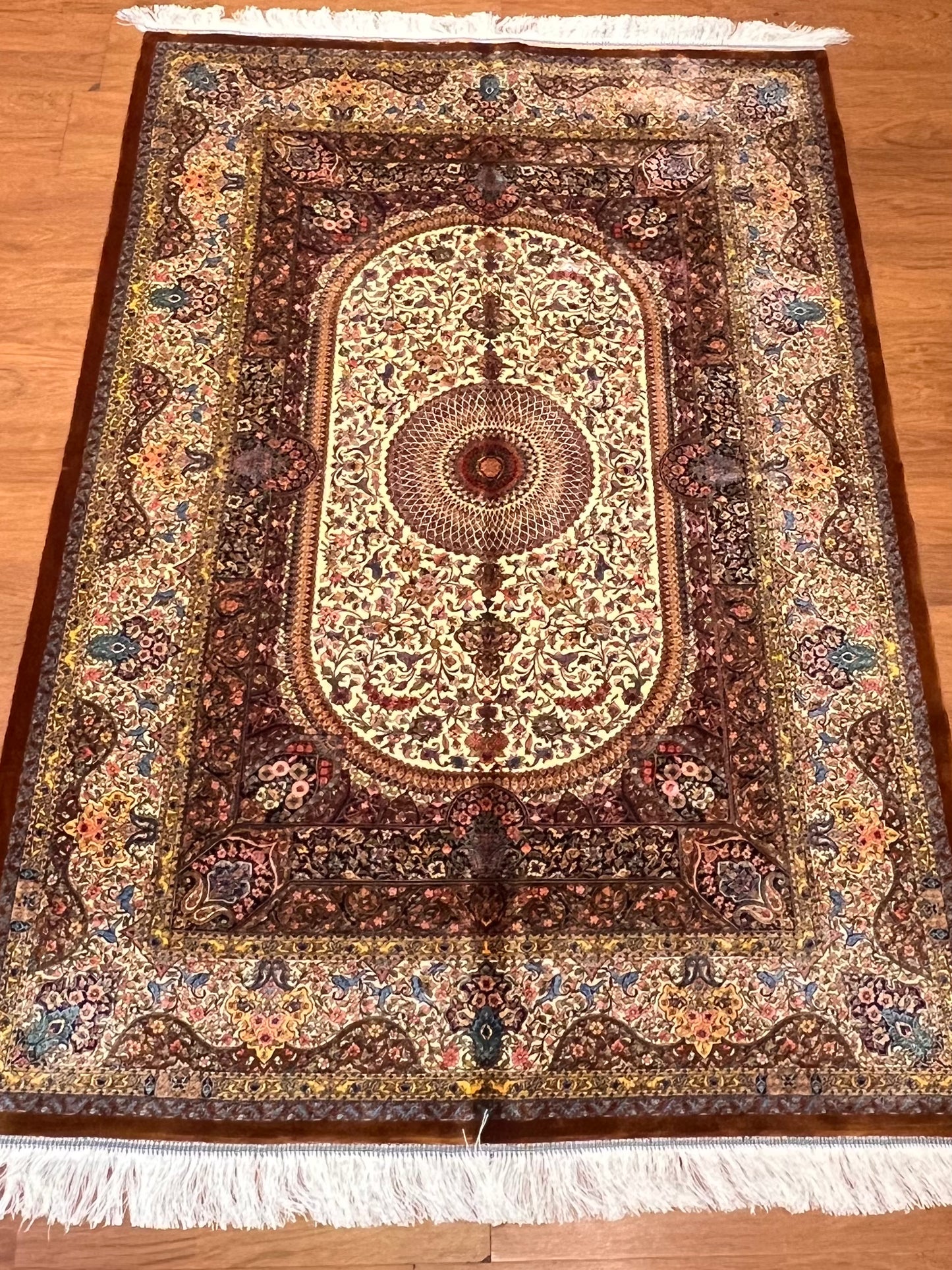 4x6 ft Bamboo Silk Rug – Ivory & Mocha Floral Medallion Area Rug – Elegant Luxury Silk Rug