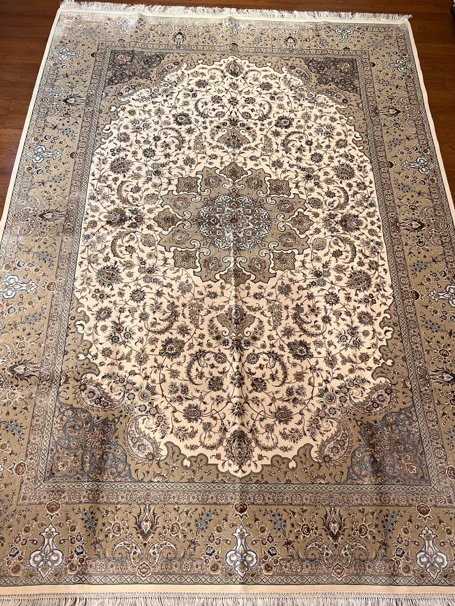 7×10 ft Silk Rug – Ivory & Beige Medallion Area Rug, Elegant Neutral Floral Turkish Design, Luxury Large Rug
