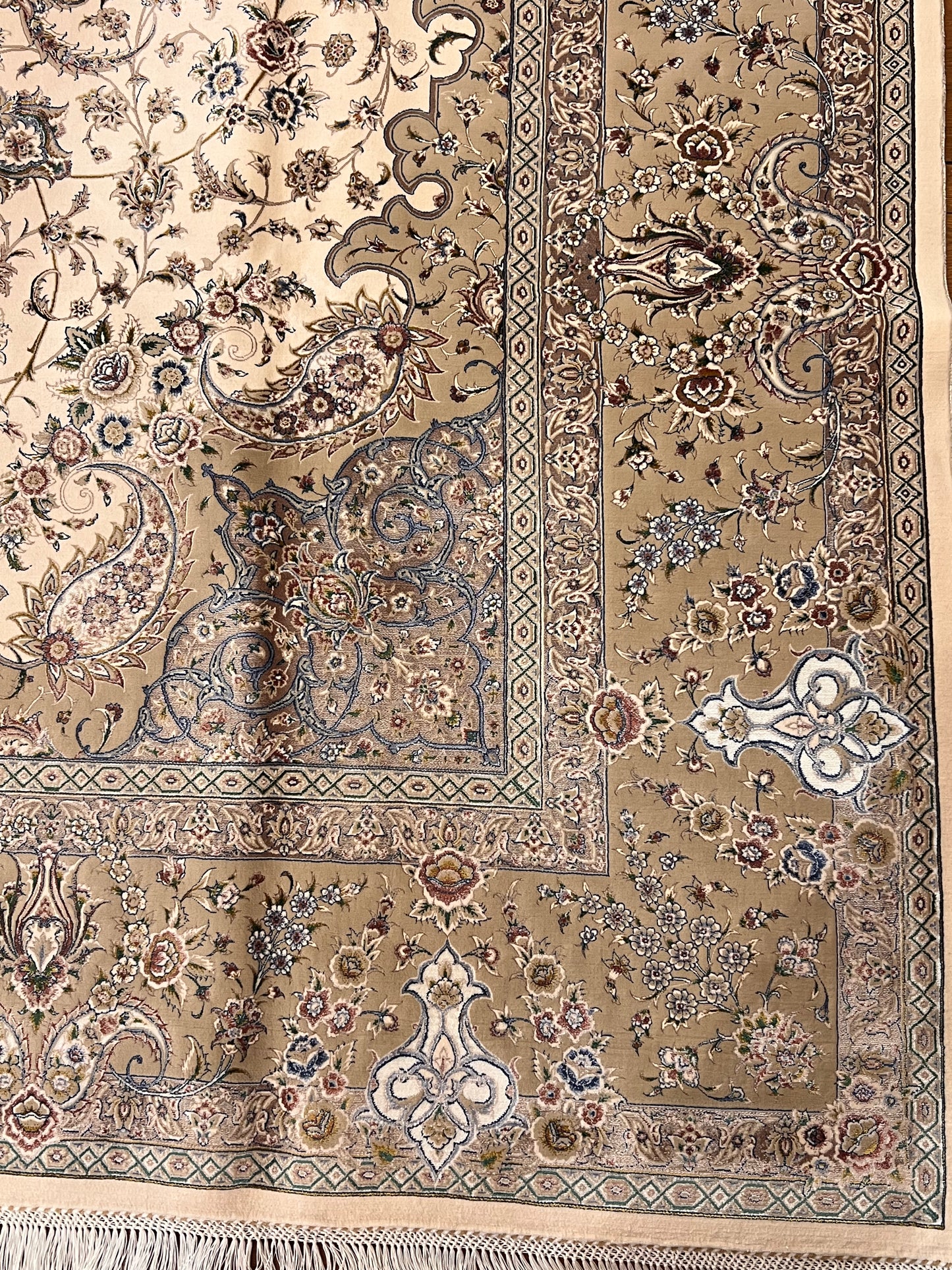 7×10 ft Silk Rug – Ivory & Beige Medallion Area Rug, Elegant Neutral Floral Turkish Design, Luxury Large Rug