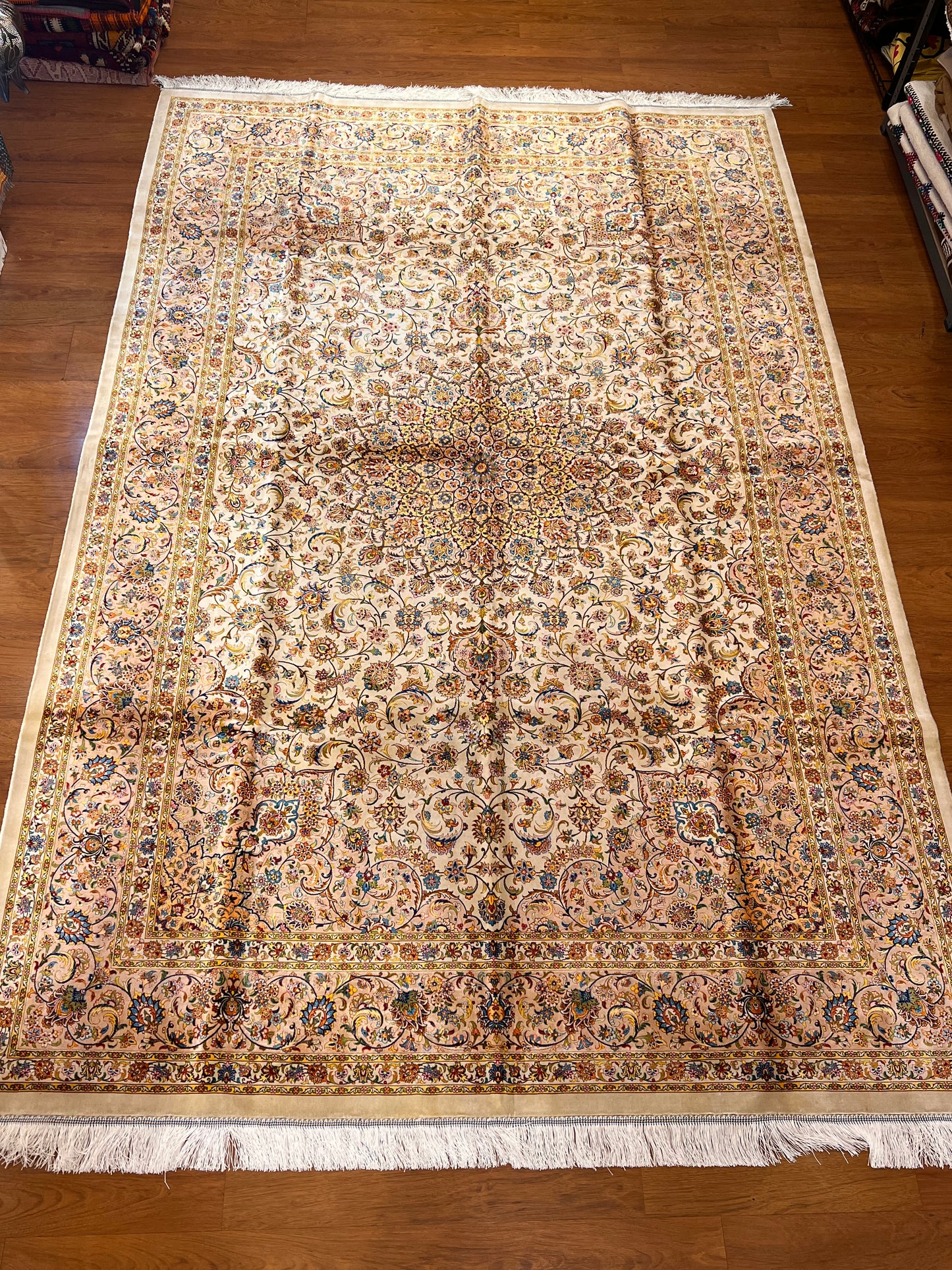 7x10 ft  Silk Rug – Ivory & Peach Floral Medallion Area Rug, Elegant Traditional Design