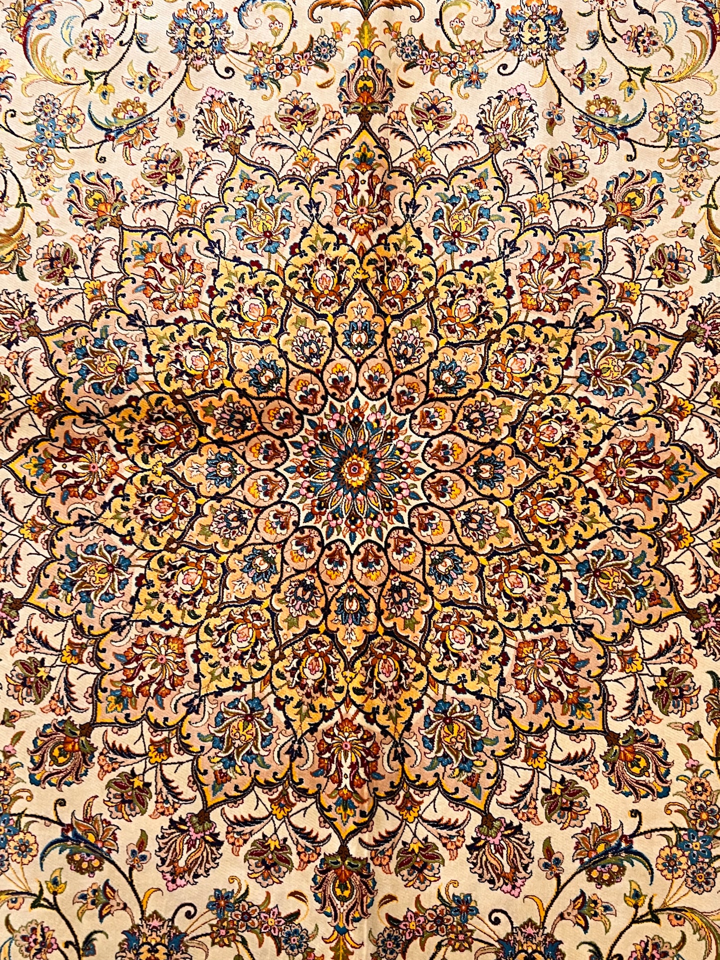 7x10 ft  Silk Rug – Ivory & Peach Floral Medallion Area Rug, Elegant Traditional Design