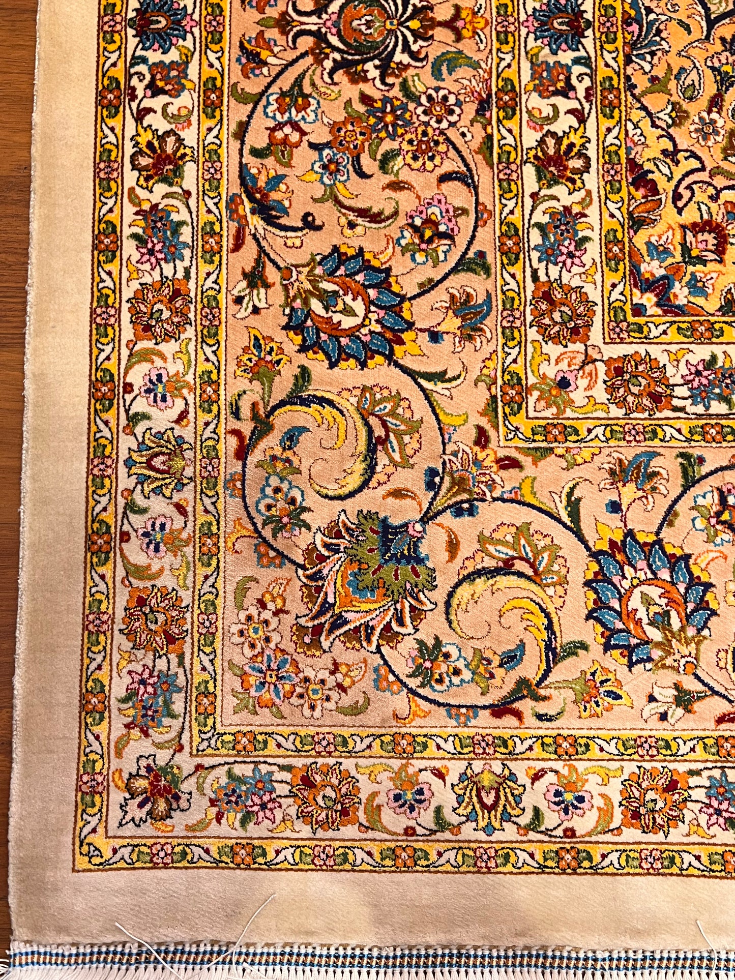 7x10 ft  Silk Rug – Ivory & Peach Floral Medallion Area Rug, Elegant Traditional Design
