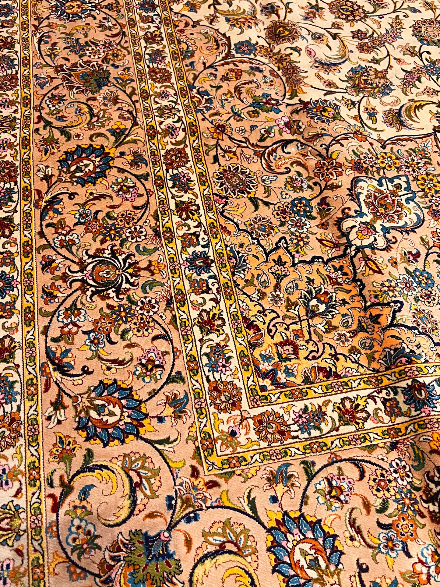 7x10 ft  Silk Rug – Ivory & Peach Floral Medallion Area Rug, Elegant Traditional Design
