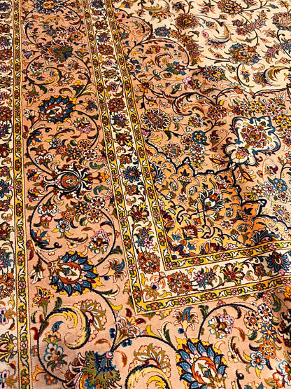 7x10 ft  Silk Rug – Ivory & Peach Floral Medallion Area Rug, Elegant Traditional Design