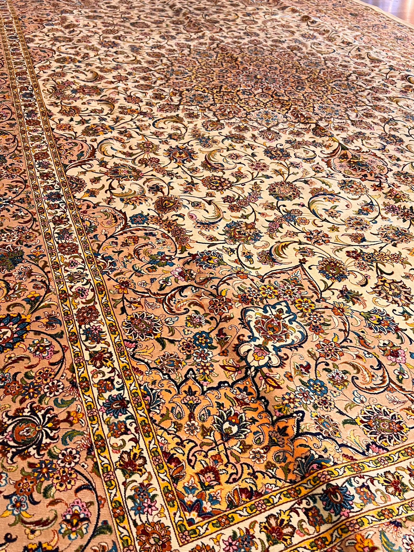 7x10 ft  Silk Rug – Ivory & Peach Floral Medallion Area Rug, Elegant Traditional Design