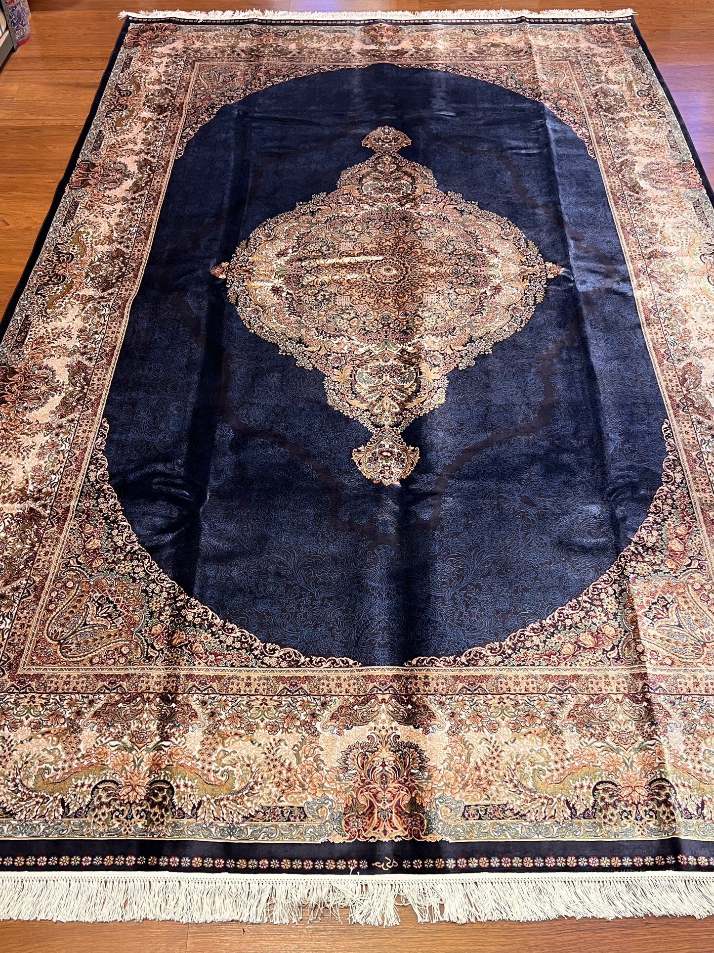 7x10 ft Bamboo Silk Rug – Navy Blue & Beige Medallion Area Rug, Elegant Traditional Floral Design