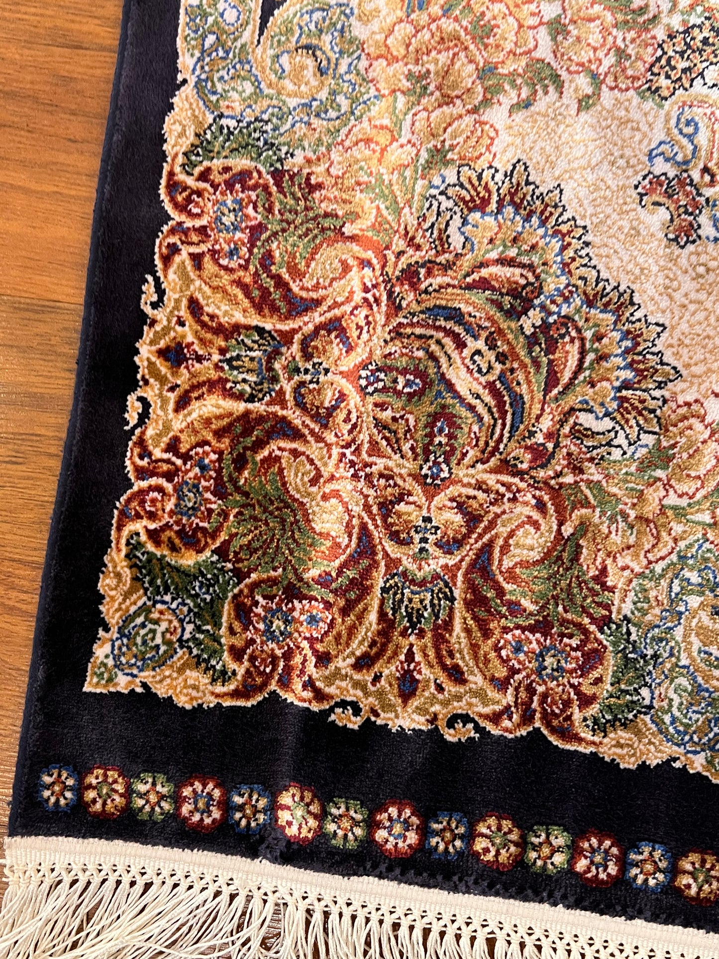 7x10 ft Bamboo Silk Rug – Navy Blue & Beige Medallion Area Rug, Elegant Traditional Floral Design