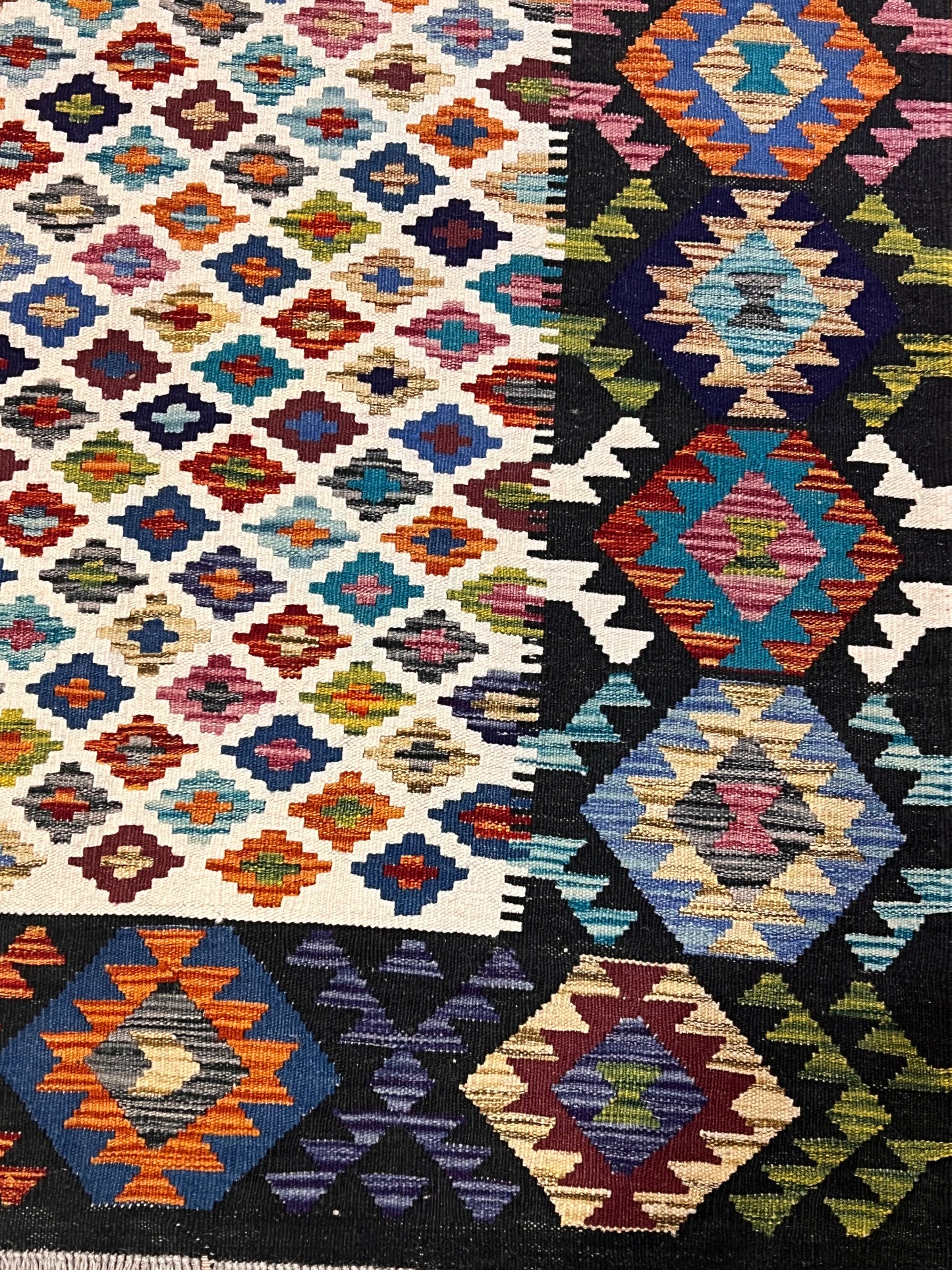 6x8 Fine Quality Turkish Kilim Rug – Handwoven Multicolor Geometric Rug with Bold Black Border