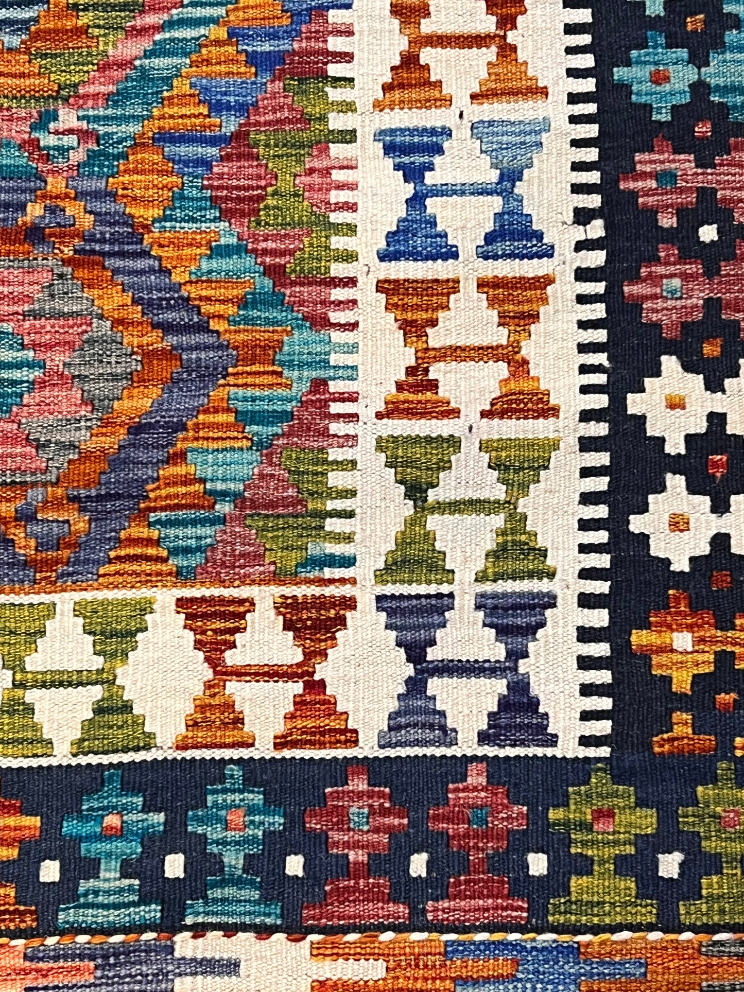 6x8 Fine Quality Turkish Kilim Rug – Handwoven Multicolor Medallion Anatolian Statement Rug