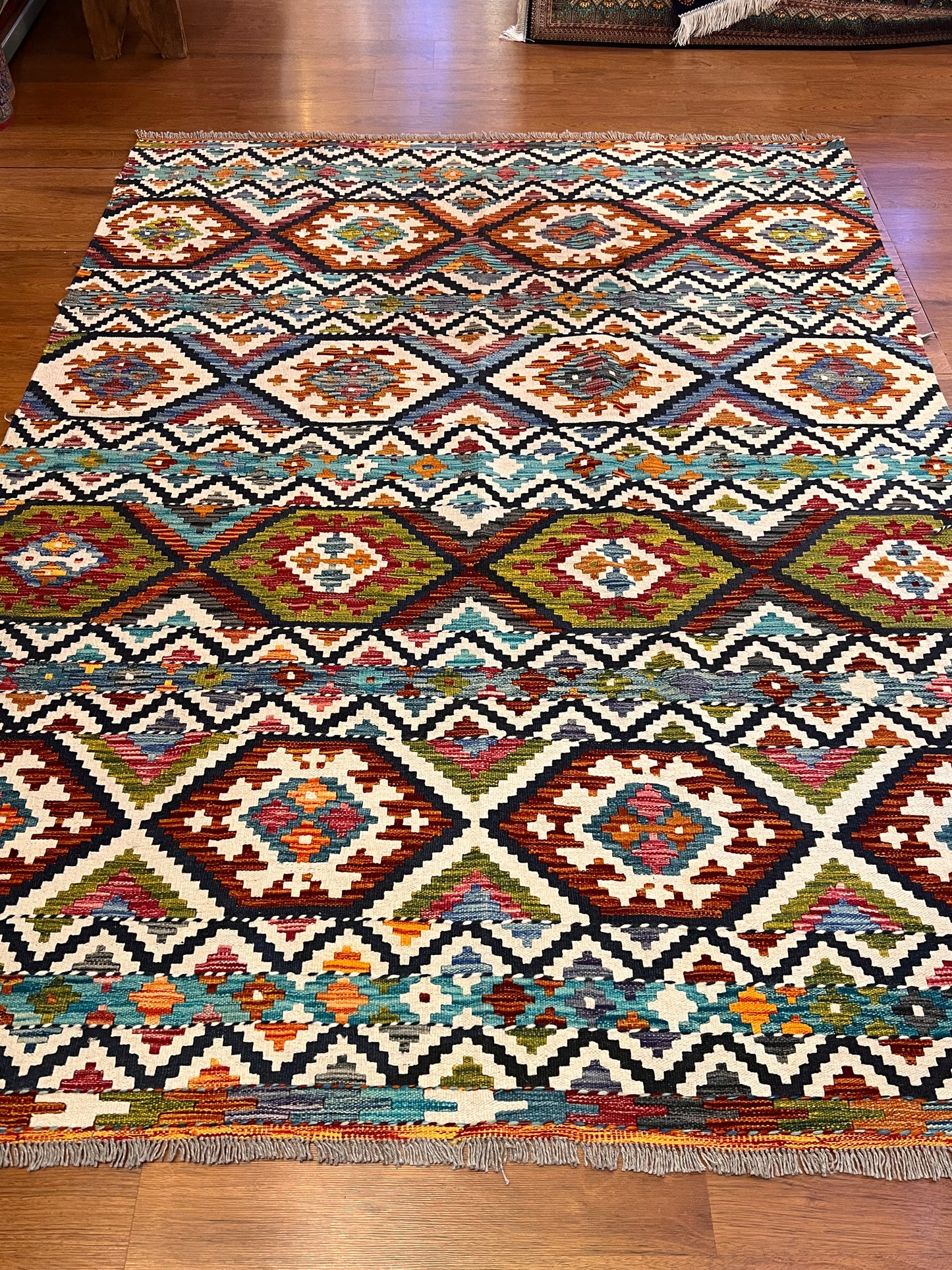 6x8 Fine Quality Turkish Kilim Rug – Handwoven Geometric Diamond Medallion Anatolian Rug