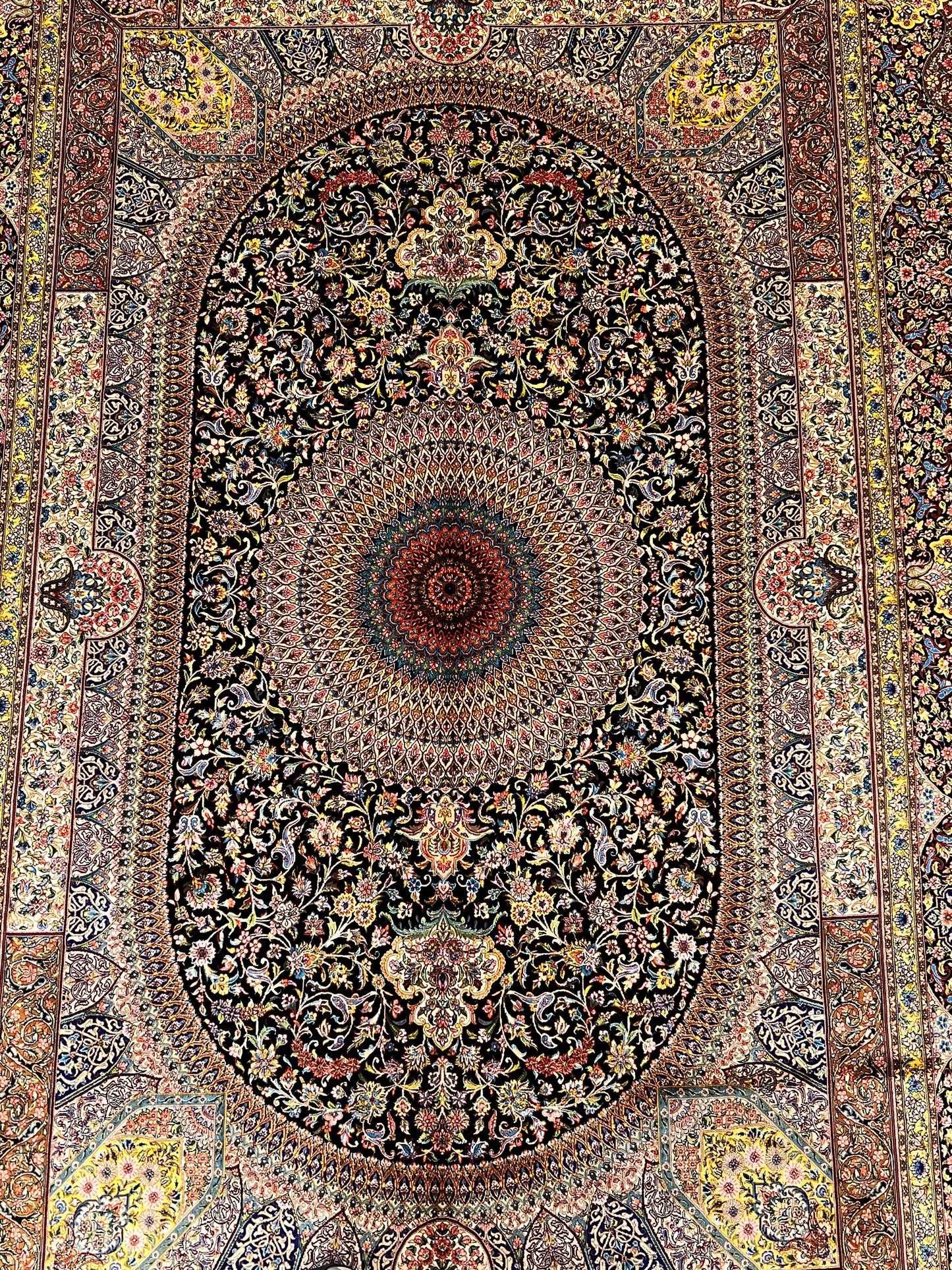 5’ x 8’ Luxury Silk Rug – Black Grand Medallion & Floral Design – Intricate Woven Turkish Area Rug