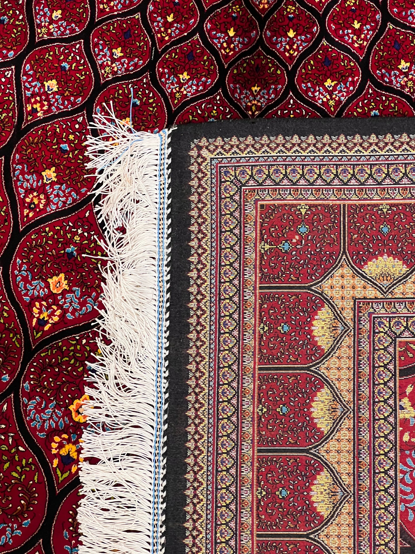 5x8 Deep Red Silk Rug – Radiant Floral Medallion Design with Black & Gold Accents