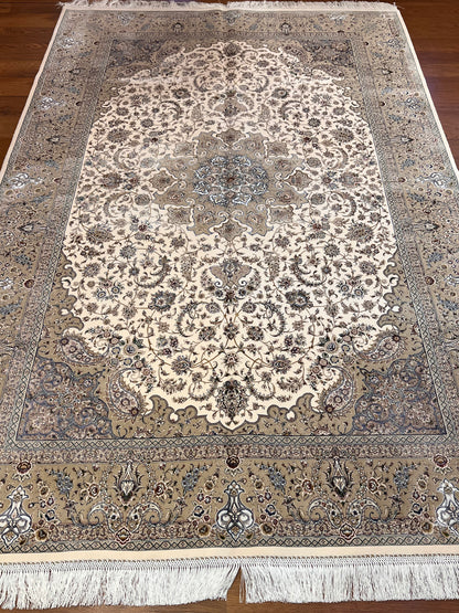 5x8 Ivory & Taupe Silk Rug – Elegant Floral Medallion Design with Soft Neutral Tones