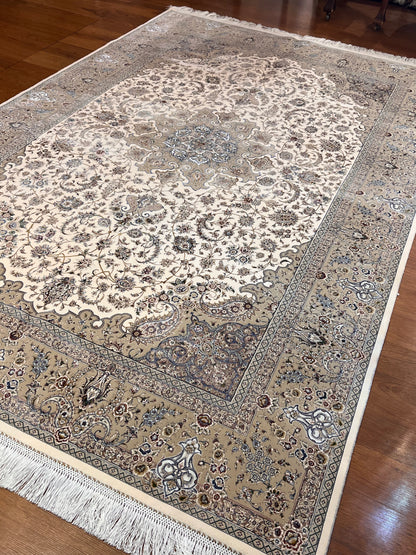5x8 Ivory & Taupe Silk Rug – Elegant Floral Medallion Design with Soft Neutral Tones
